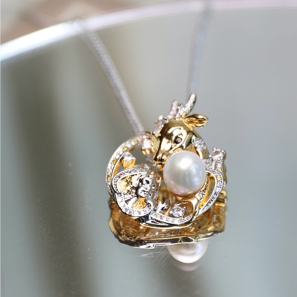 Jewelry - Reindeer Freshwater Pearl Brooch or Pendent Necklace